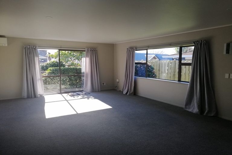 Photo of property in 7 Kathleen Place, Rainbow Point, Taupo, 3330