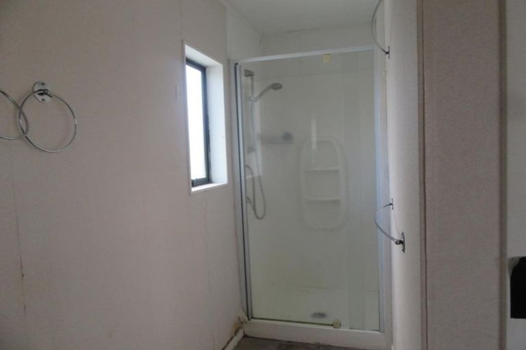 Photo of property in 1 Hugh Place, St Andrews, Hamilton, 3200