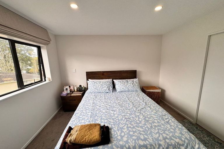 Photo of property in 11d Regency Place, Sunnynook, Auckland, 0632