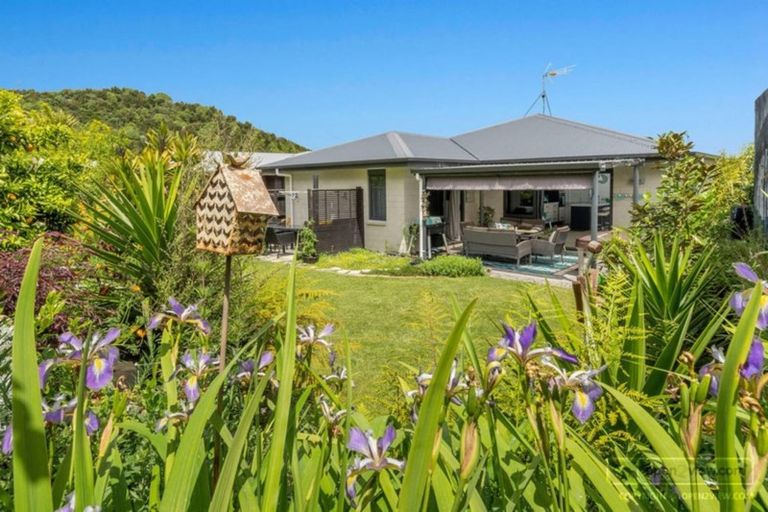 Photo of property in 11 Lakeview Quay, Pyes Pa, Tauranga, 3112
