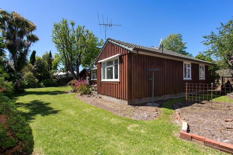 Photo of property in 4 Makora Street, Fendalton, Christchurch, 8041