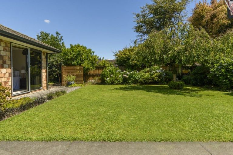 Photo of property in 24 Hansard Place, Bethlehem, Tauranga, 3110