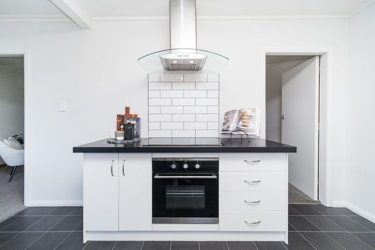 Photo of property in 49 College Street, Awapuni, Palmerston North, 4412