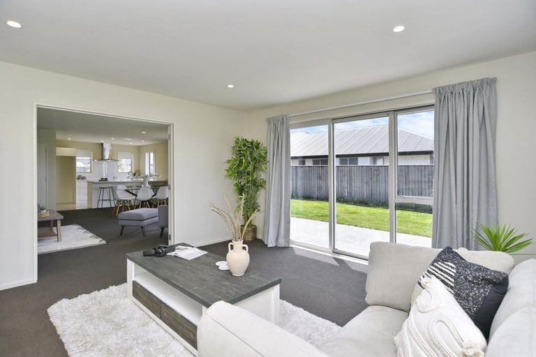 Photo of property in 12 Willowby Lane, Rangiora, 7400