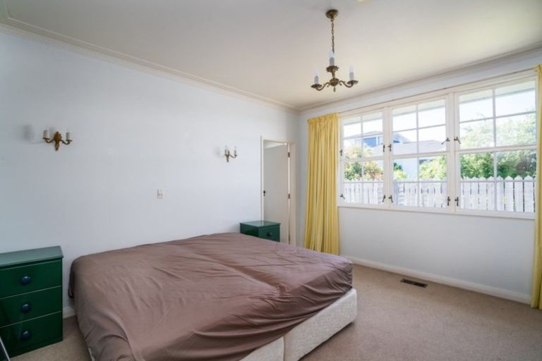 Photo of property in 182 Lake Terrace, Hilltop, Taupo, 3330