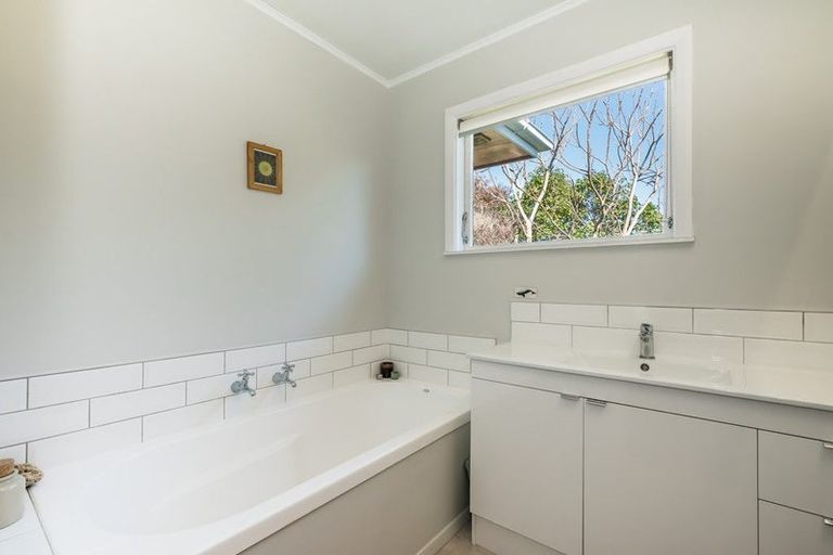 Photo of property in 23 Percival Road, Paraparaumu Beach, Paraparaumu, 5032