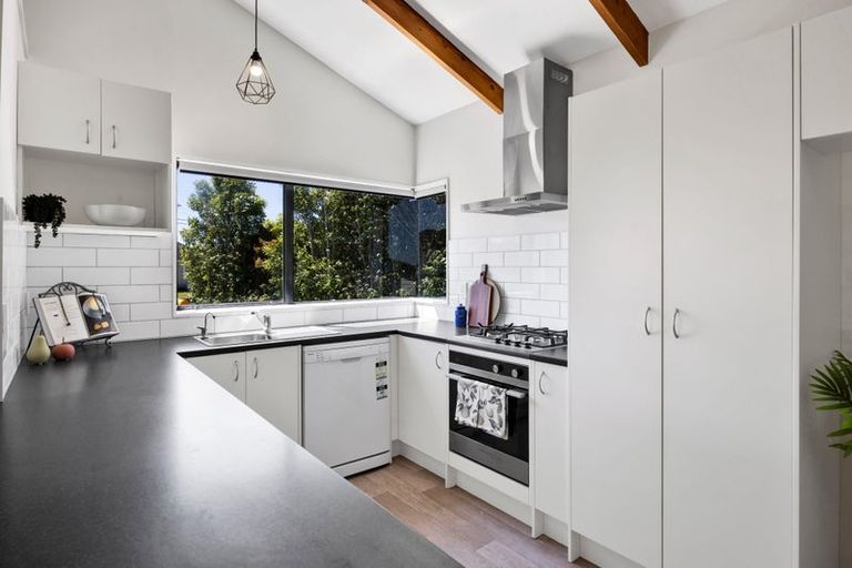 Photo of property in 13 Warwick Road, Stratford, 4332