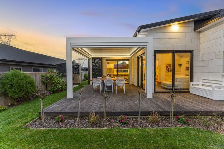 Photo of property in 4 Kaiwaru Place, Waikanae, 5036