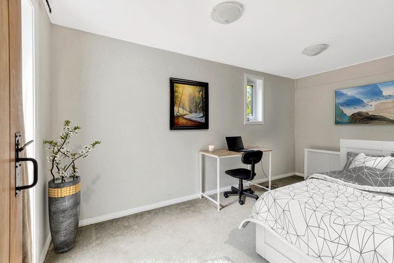 Photo of property in 1 Fernhill Terrace, Wadestown, Wellington, 6012