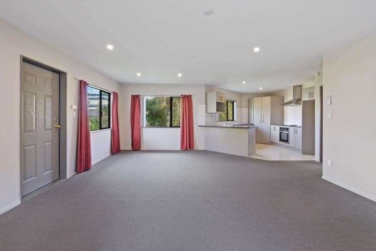 Photo of property in 55b Simpson Road, Ranui, Auckland, 0612