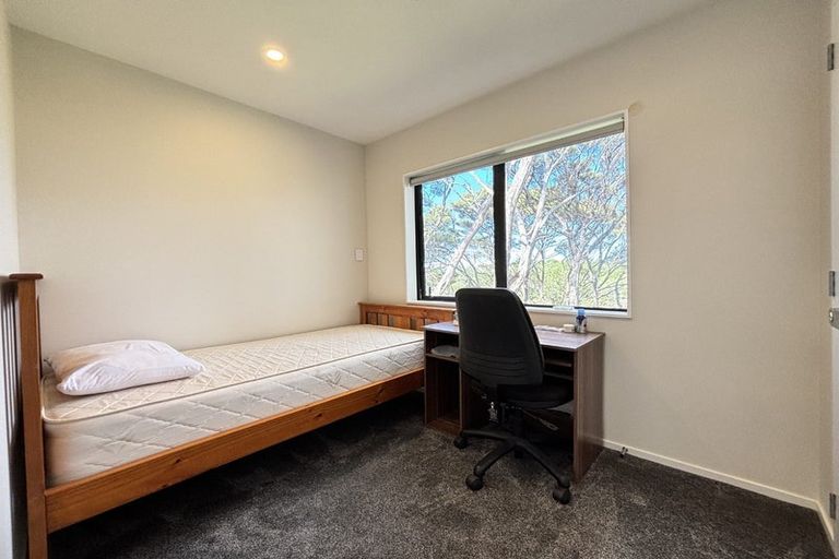 Photo of property in 29c West Harbour Drive, West Harbour, Auckland, 0618
