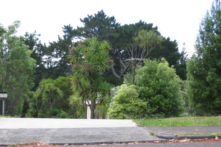 Photo of property in 11 Holt Avenue, Torbay, Auckland, 0630