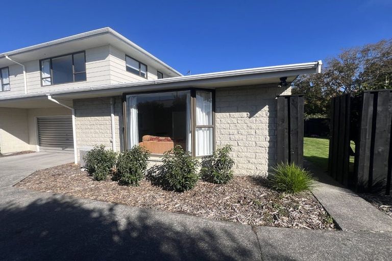 Photo of property in 1/120b Roydvale Avenue, Burnside, Christchurch, 8053