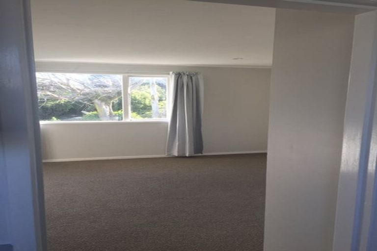 Photo of property in 1/27a Randwick Road, Northland, Wellington, 6012