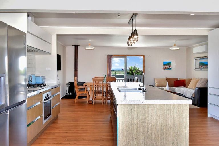Photo of property in 342 Pukehina Beach Road, Pukehina, Te Puke, 3189