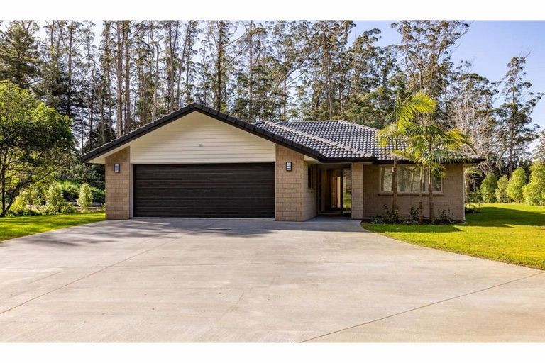 Photo of property in 9 Okura Drive, Kerikeri, 0230