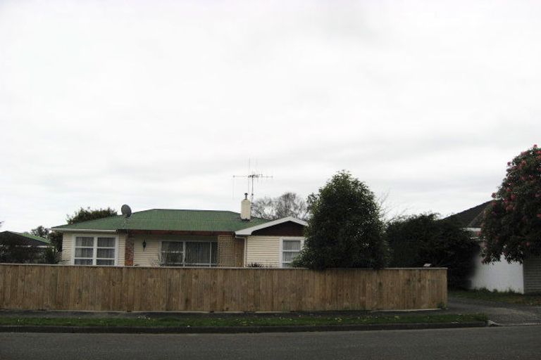 Photo of property in 21 Gardener Street, Levin, 5510