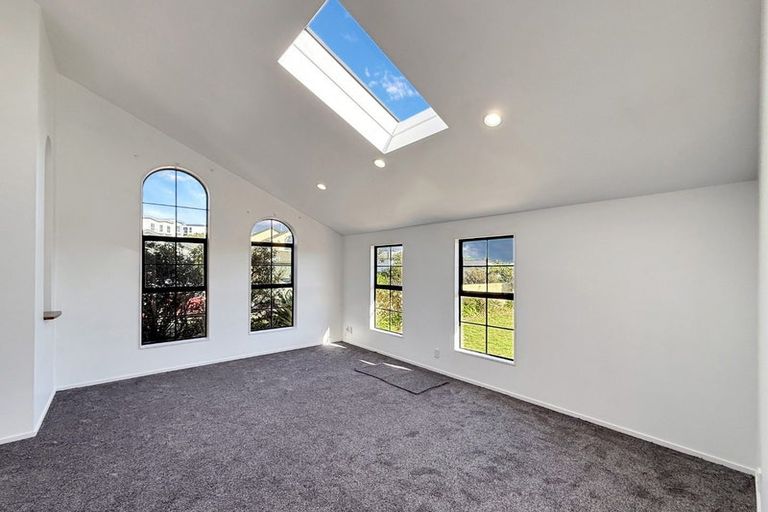 Photo of property in 71 Kentwood Drive, Woodridge, Wellington, 6037