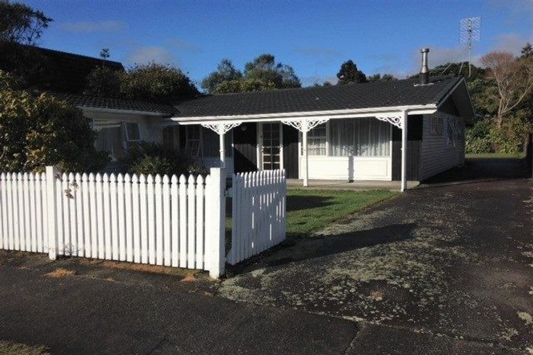 Photo of property in 17 Park Avenue, Waikanae, 5036