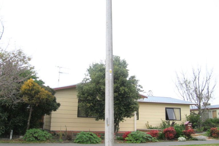 Photo of property in 5 Hetley Crescent, Taradale, Napier, 4112