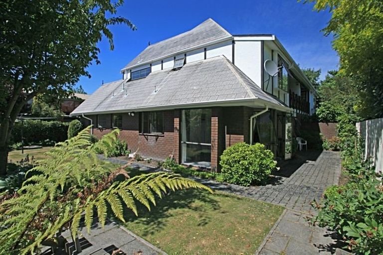 Photo of property in 278 Memorial Avenue, Burnside, Christchurch, 8053