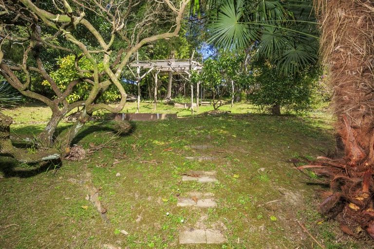 Photo of property in 17 Halberg Street, Glenfield, Auckland, 0629