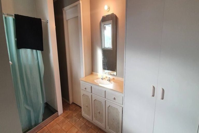 Photo of property in 39 Matlock Street, Woolston, Christchurch, 8062