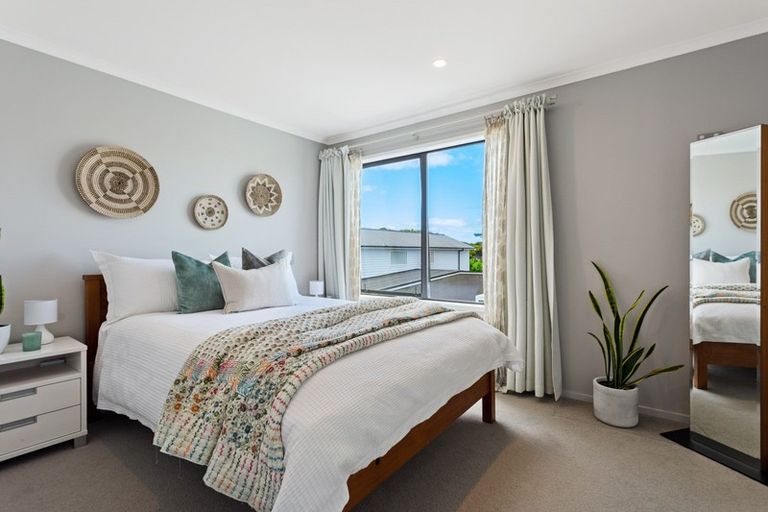 Photo of property in 15 Spotted Dove Road, Hobsonville, Auckland, 0616