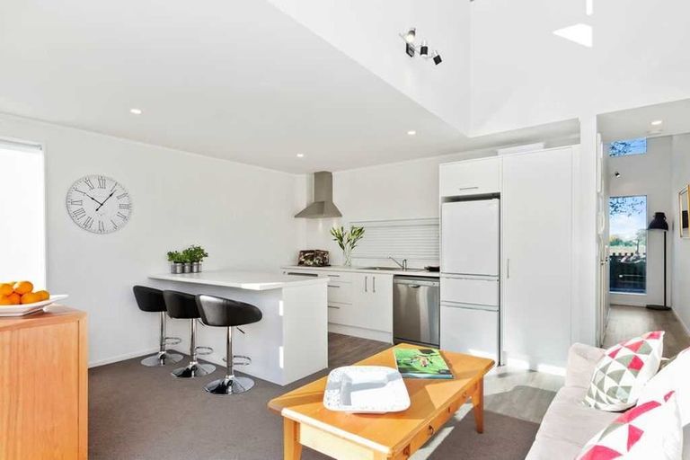 Photo of property in 31 Reynolds Place, Papamoa Beach, Papamoa, 3118