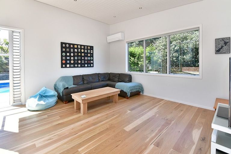 Photo of property in 38 Manhattan Rise, Orewa, 0931