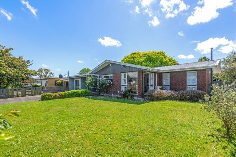 Photo of property in 31 Somerset Crescent, Highbury, Palmerston North, 4412