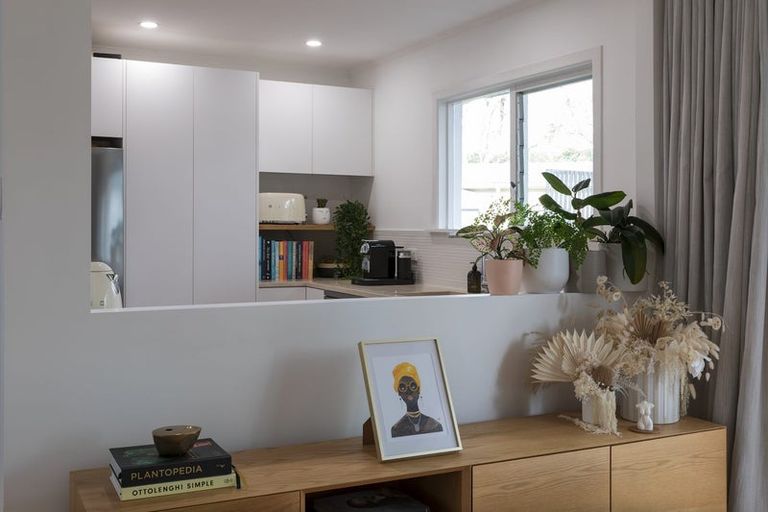 Photo of property in 42b Sherwood Avenue, Te Atatu South, Auckland, 0610