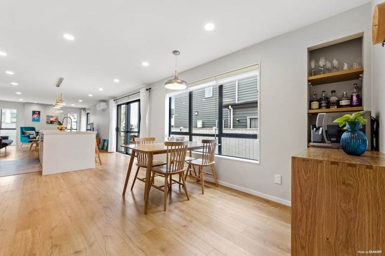 Photo of property in 16 Kearns Drive, Hobsonville, Auckland, 0616