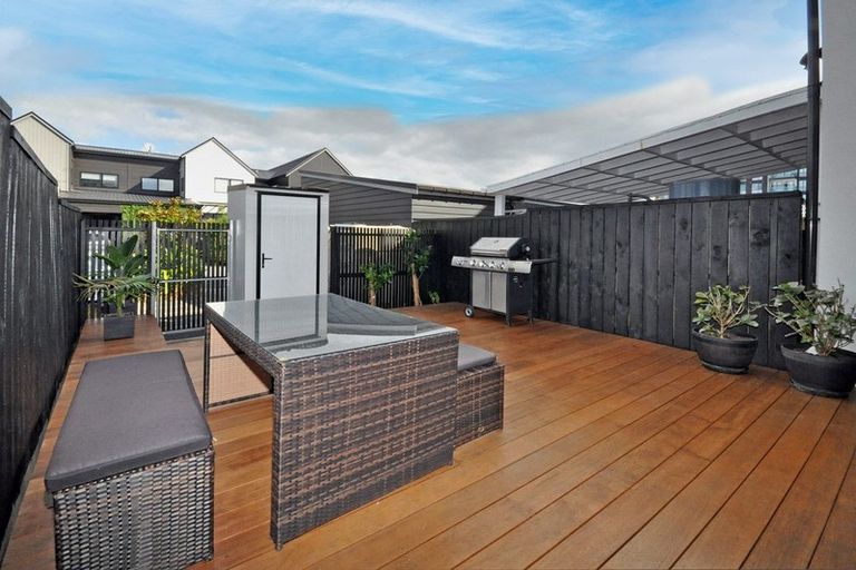 Photo of property in 119 Hobsonville Point Road, Hobsonville, Auckland, 0616