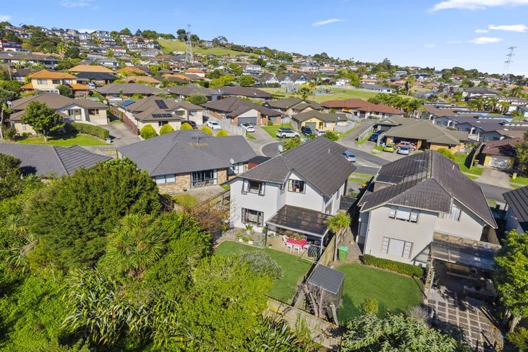 Photo of property in 4a Dapple Place, Flat Bush, Auckland, 2019