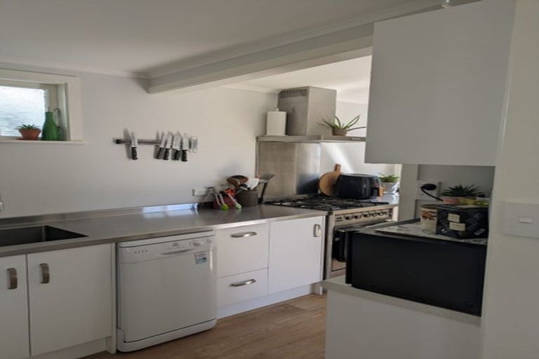 Photo of property in 28 Weld Street, Wadestown, Wellington, 6012