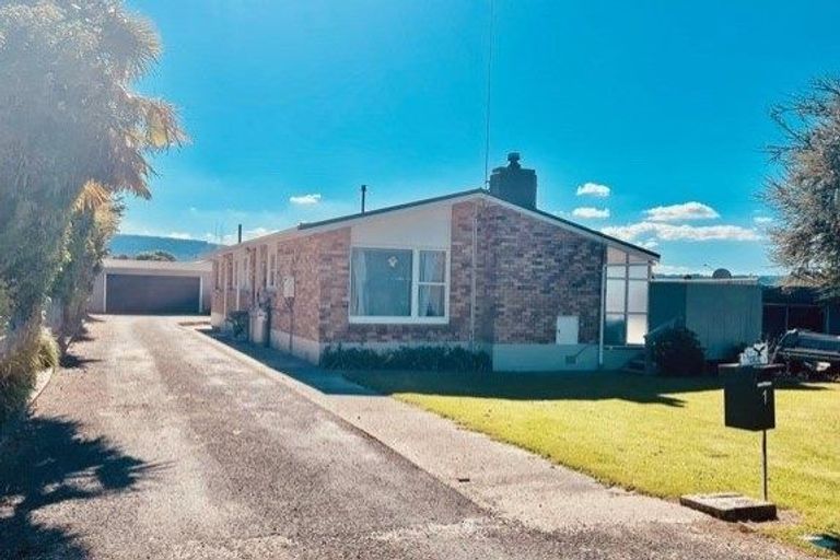 Photo of property in 1 Oroua Street, Te Puke, 3119