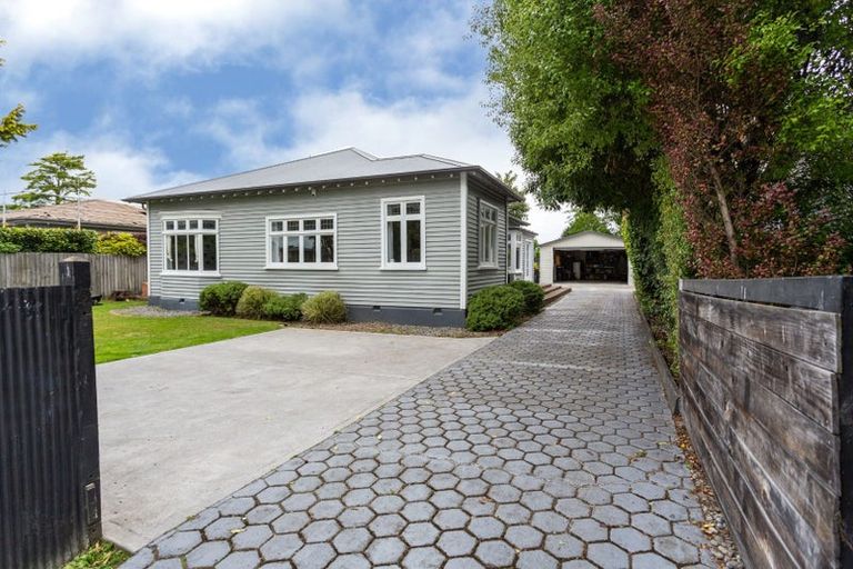 Photo of property in 16 Shirley Road, Mairehau, Christchurch, 8013
