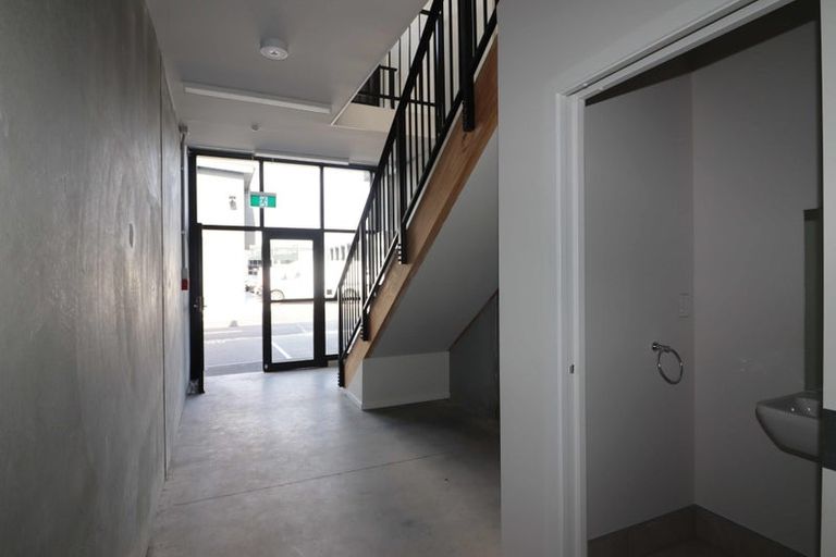 Photo of property in 14 Orawahi Road, Glenbrook, 2681