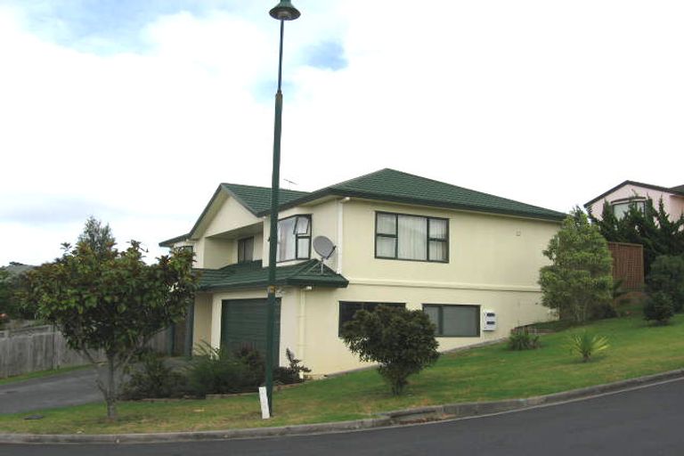 Photo of property in 10 Egret Court, Unsworth Heights, Auckland, 0632