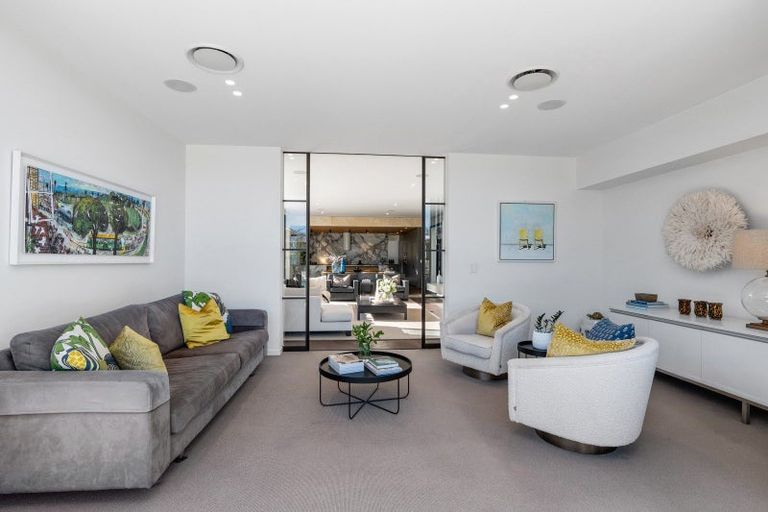 Photo of property in 48 Clissold Street, Merivale, Christchurch, 8014