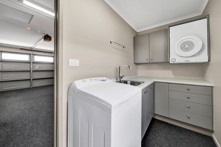 Photo of property in 14 Milmoe Street, Hawera, 4610