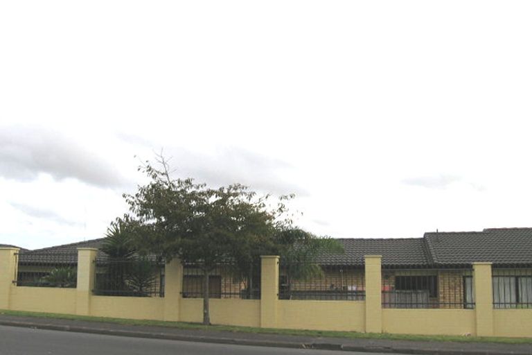 Photo of property in 26/197 Royal Road, Massey, Auckland, 0614