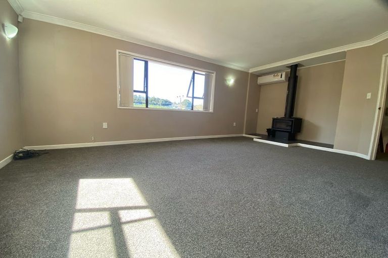 Photo of property in 159 Triangle Road, Massey, Auckland, 0614