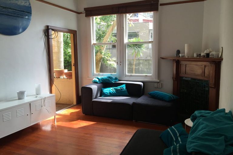 Photo of property in 9 Parliament Street, Thorndon, Wellington, 6011