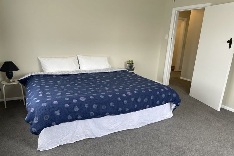 Photo of property in 3 Rowe Parade, Wainuiomata, Lower Hutt, 5014