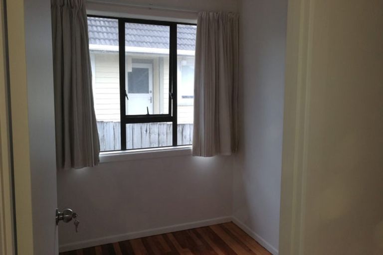 Photo of property in 50 Strid Road, Te Atatu South, Auckland, 0610