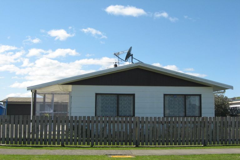 Photo of property in 93 Kitchener Street, Wairoa, 4108