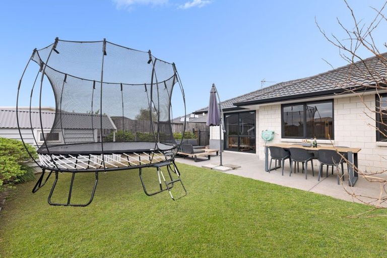 Photo of property in 5 Oka Street, Papamoa Beach, Papamoa, 3118