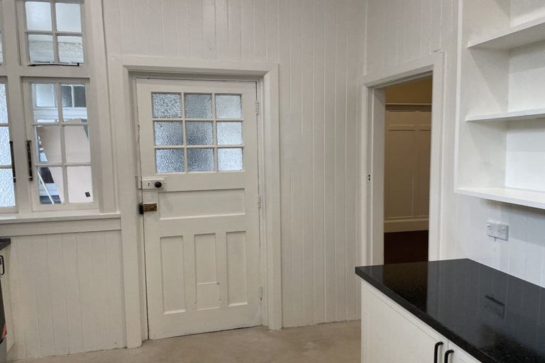 Photo of property in 9 Grass Street, Oriental Bay, Wellington, 6011